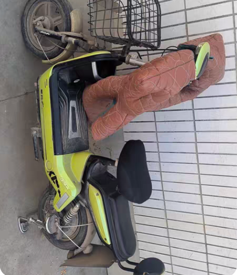 爱玛电动车，能骑会跑，要的自己来取 感兴趣...