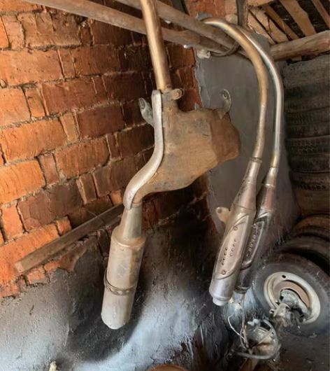 包邮铃木拆车原装排气管，从左到右，第一个是...