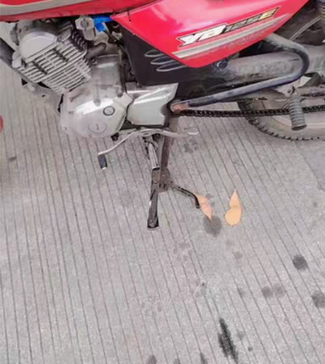 正品雅马哈天剑125好货就不多介绍外卖神器...