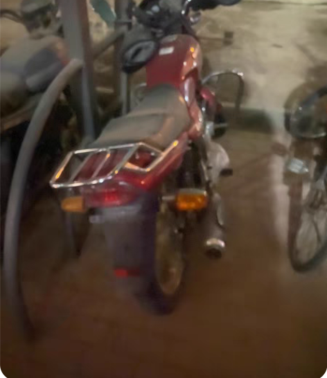 10钻豹一台后轮胎去年冬天新换的电瓶夏天换...