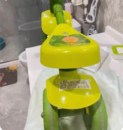 费雪儿童滑行车宝宝1-2周岁礼物学步车玩具...