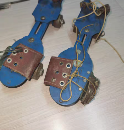 包邮怀旧玩具老的70-80年代轮滑 旱冰鞋...