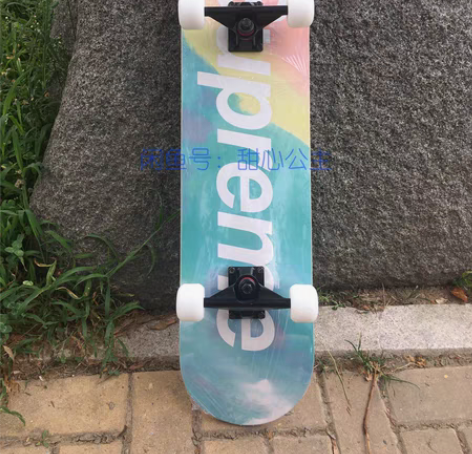 包邮血亏价出全新带保护膜 专业滑板高级配置...