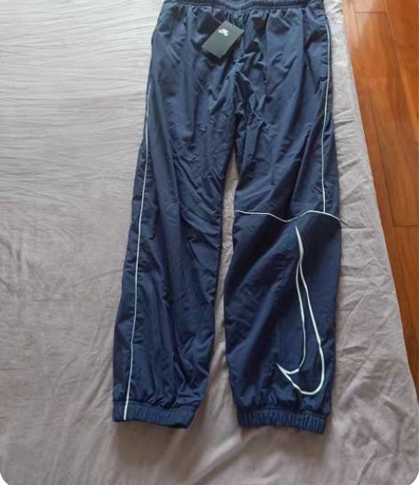 全新，王一博同款，Nike SB束脚滑板长...