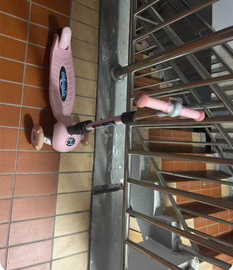 滑板车，可以调节高度。江头公园自提，附近1...