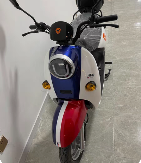 公司送的雅迪电动车全新出 感兴趣的话点“我...