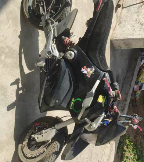 轻型电动车，5块大电瓶，闲置出售 感兴趣的...