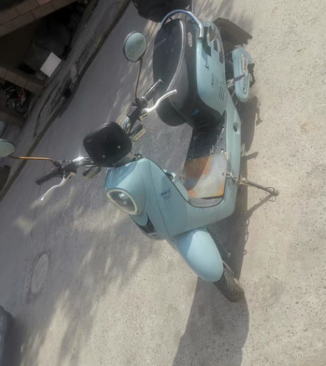 依莱达  电动车  60伏    家里有二...