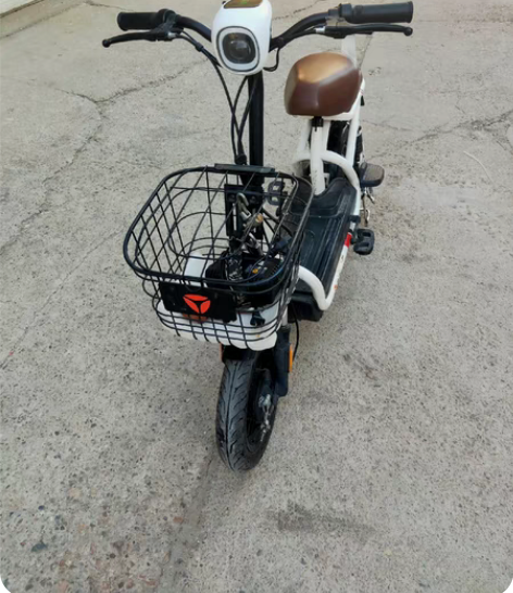 雅迪电动车新换的电池，不骑了 感兴趣的话点...