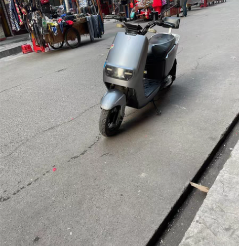 台铃72v20a电动车。证件齐全。带无须驾...