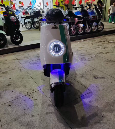 包邮深圳九成全新二手电动车48v60-70...
