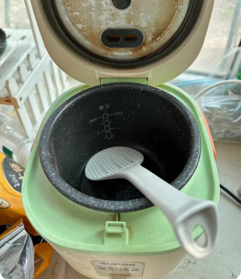 苏泊尔电饭煲2L多点，功能完好无损，有使用...