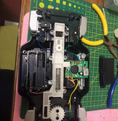 接各种特摄玩具维修 ea卡带加灯换超大声喇...