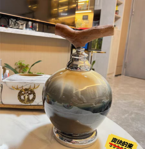 家居摆件装饰品，花瓶艺术品，非常有调调，木...