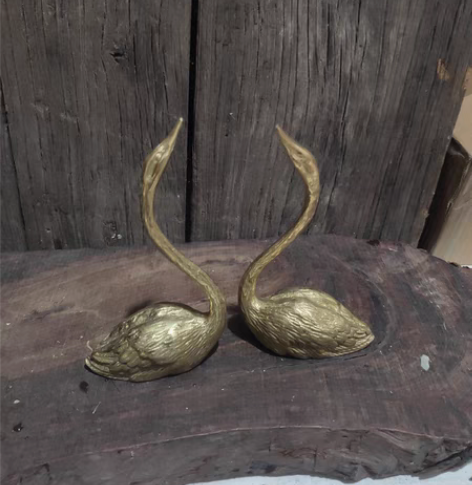 铜天鹅一对 黄铜材质，一对精美铜天鹅，品相...