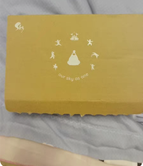 绊爱徽章三服未绑加明信片 感兴趣的话点“我...