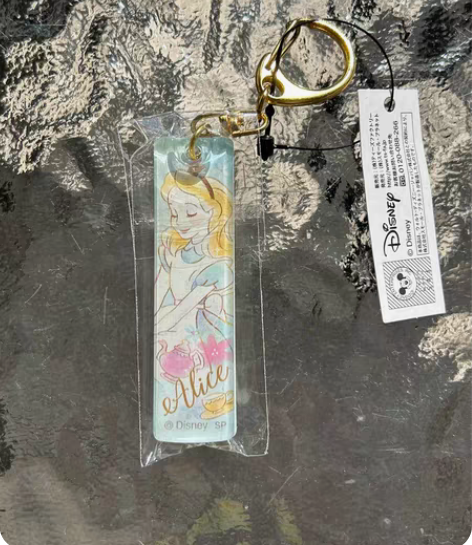 【出】日本迪士尼Alice官方亚克力长条挂...