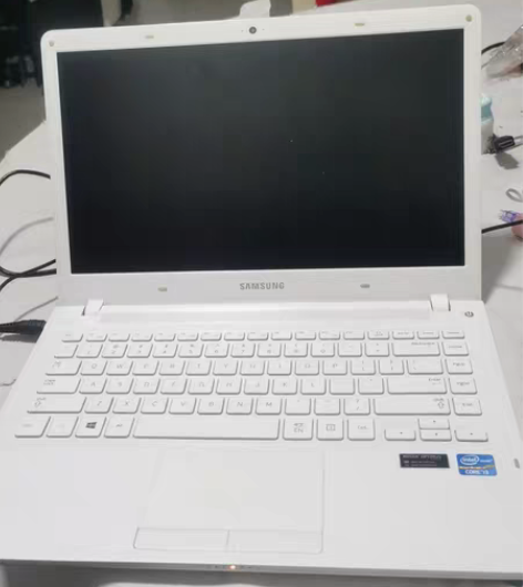 包邮三星笔记本 保养不错 稳定办公看电视好...