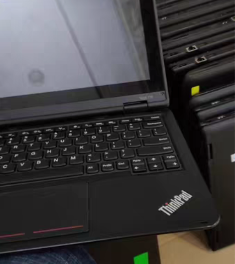 联想 yoga 11e，六代i3 6100...