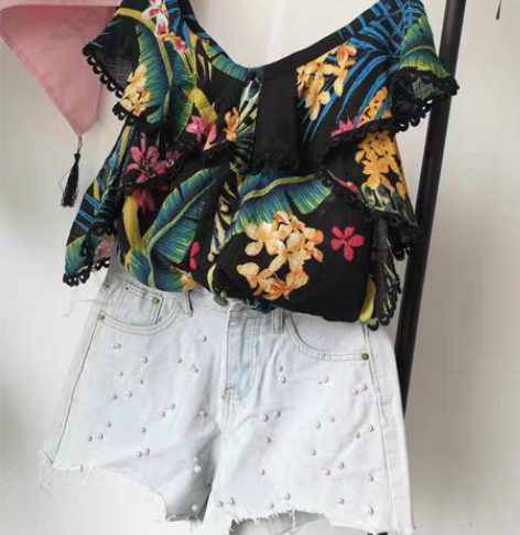 包邮夏威夷风情度假印花雪纺衫纽扣露肩背心女...