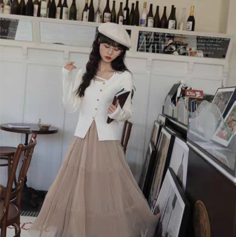 小野桃奈《十四行诗》气质纱裙秋季半身裙杏色...