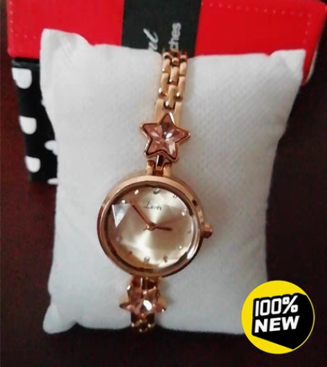 包邮全新！全新石英表女士手表星星带钻金属链...