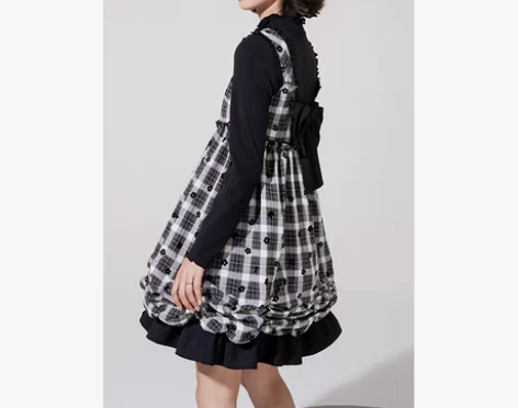 转卖小葱良裁 格子小花吊带连衣裙女秋冬中长...
