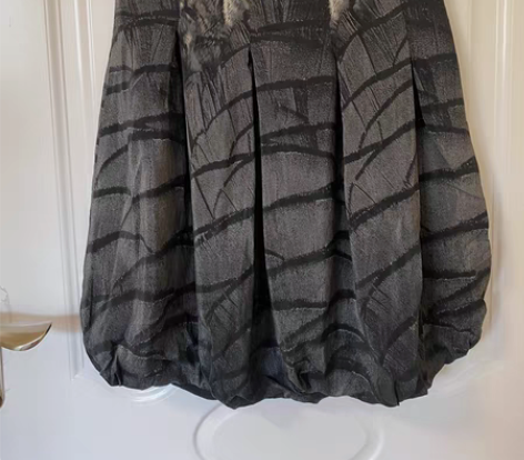 包邮真丝桑蚕丝半裙花苞裙 腰围74 侧拉链...