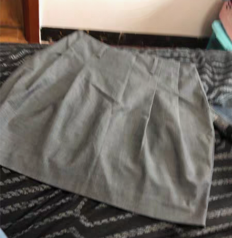 高领连衣裙夏露背中袖高腰小个子白色蓬蓬裙女...