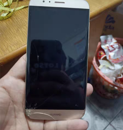 华为麦芒4. 3?32g 自用机，开不了机...