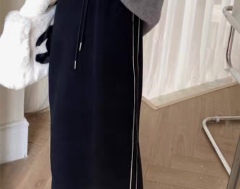 转卖12/01现货200【街拍卫衣裙】慵懒松紧腰 运动风撞色...