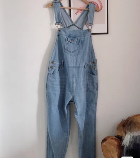 网红同款背带裤阔腿裤 全新 全新的 有的扣...