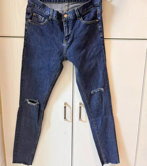 包邮小脚裤铅笔裤破洞牛仔裤，深蓝色牛仔，三...