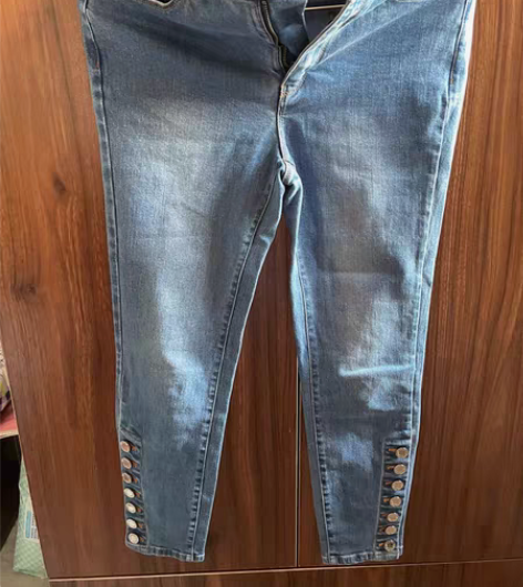 包邮蓝色牛仔铅笔裤 全新全新全新！ 长小腿...