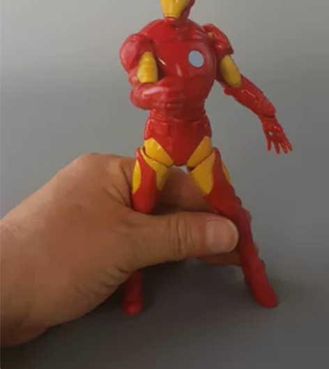 钢铁侠手办可动人偶公仔玩偶 高约16厘米，...