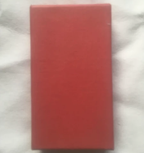 新的多功能军刀，共有9种工具，不绣钢材质新...