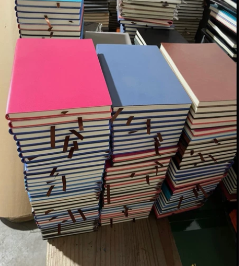 店铺关门 3.8元清仓 笔记本本子加超厚记...