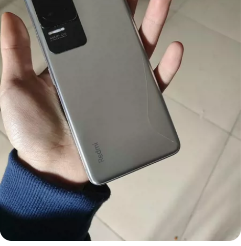 红米k50，8+256，后盖有裂痕，边框磨...