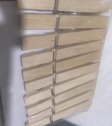 【未使用过的闲置打包】10个木夹子、1个跳...