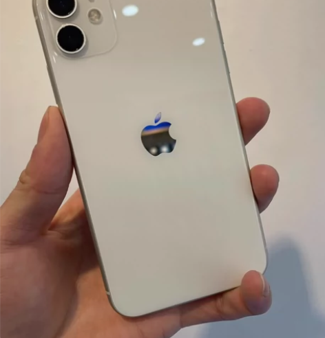 98新国行苹果 iPhone 11 12...