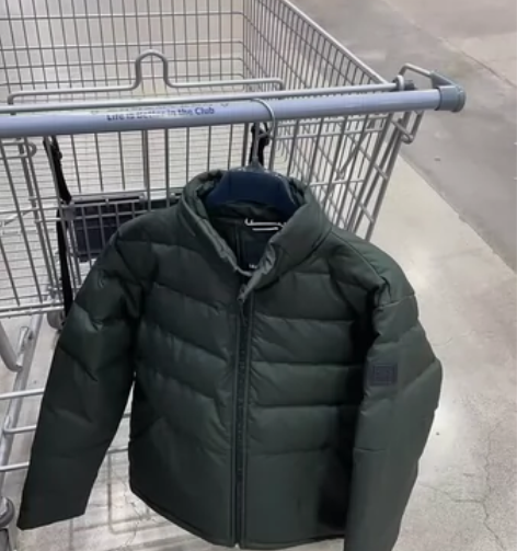安德玛男款羽绒服，山姆购入，黑色Ｌ，无质量...