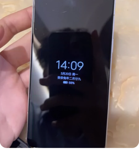 出手一部OPPO Reno8 pro用了差...