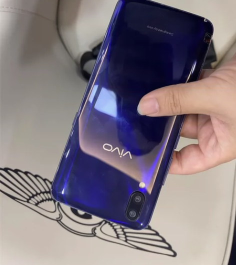 9成新左右 vivo X23 8G+128...