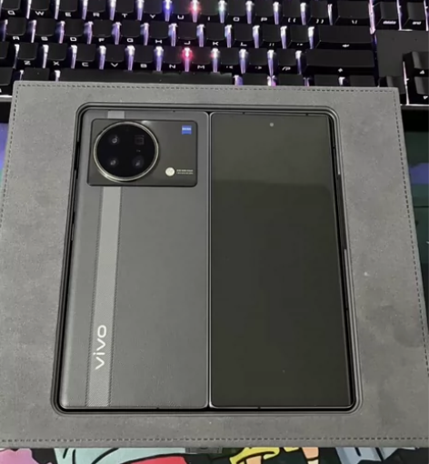 vivoxfold+12+256只用了半个...