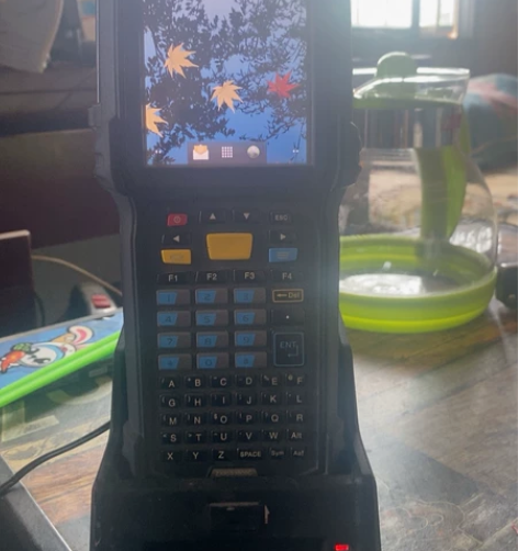 中兴ZXRIS360 C1带充电器完好的有...