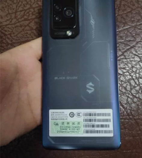 黑鲨5pro,8+256版本,橙色99新,...