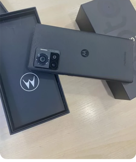 摩托罗拉x30pro黑色12+512外观9...