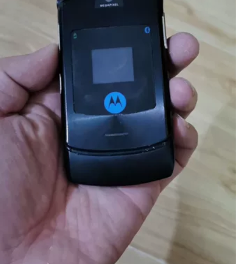 摩托罗拉V3ie，移动版，一代天骄。 充电...