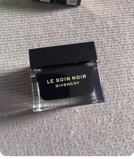 纪梵希黑能臻萃面霜50ml 余量如图，看清...