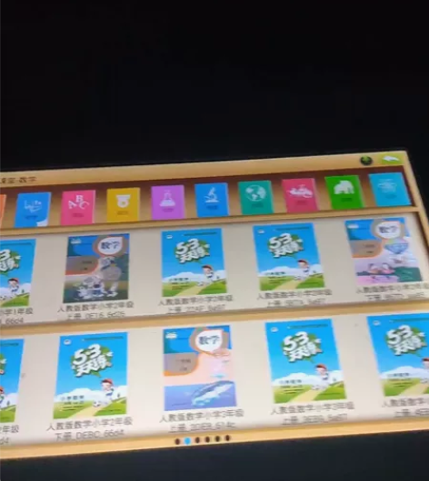 感兴趣的话点“我想要”和我私聊吧～ 感兴趣...